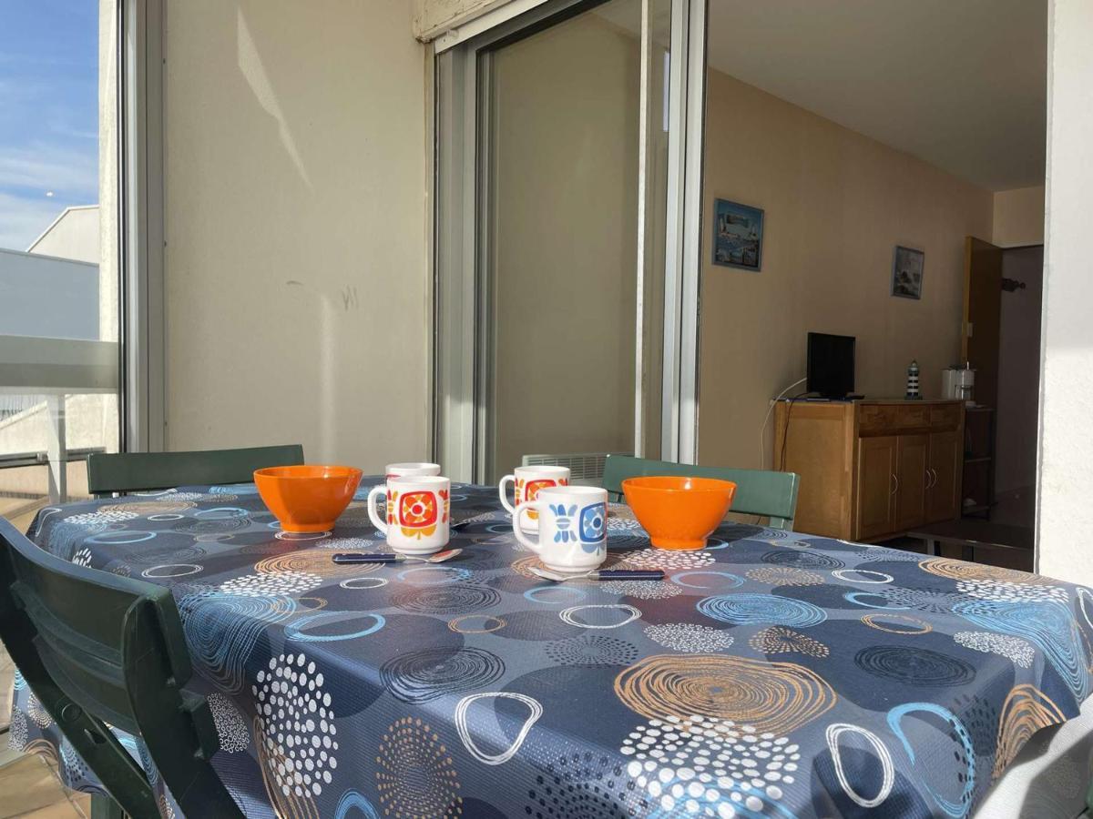 Appartement 2 Pieces Avec Balcon Et Parking A Saint-Gilles-Croix-De-Vie - Fr-1-224-39 Exteriér fotografie