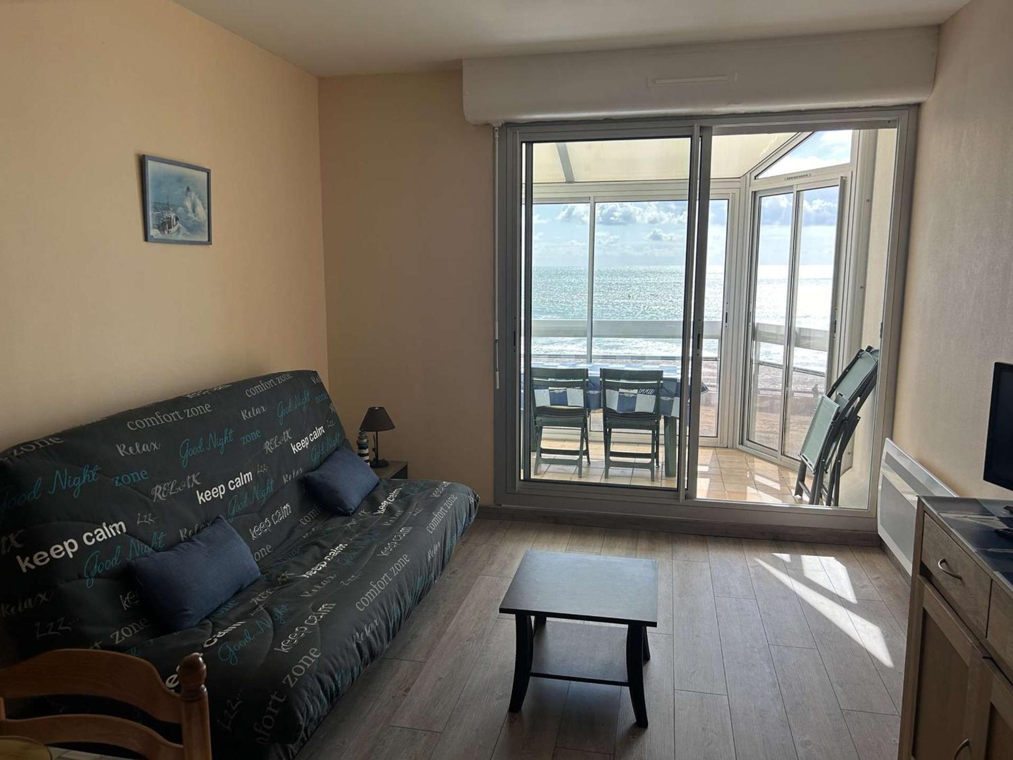 Appartement 2 Pieces Avec Balcon Et Parking A Saint-Gilles-Croix-De-Vie - Fr-1-224-39 Exteriér fotografie