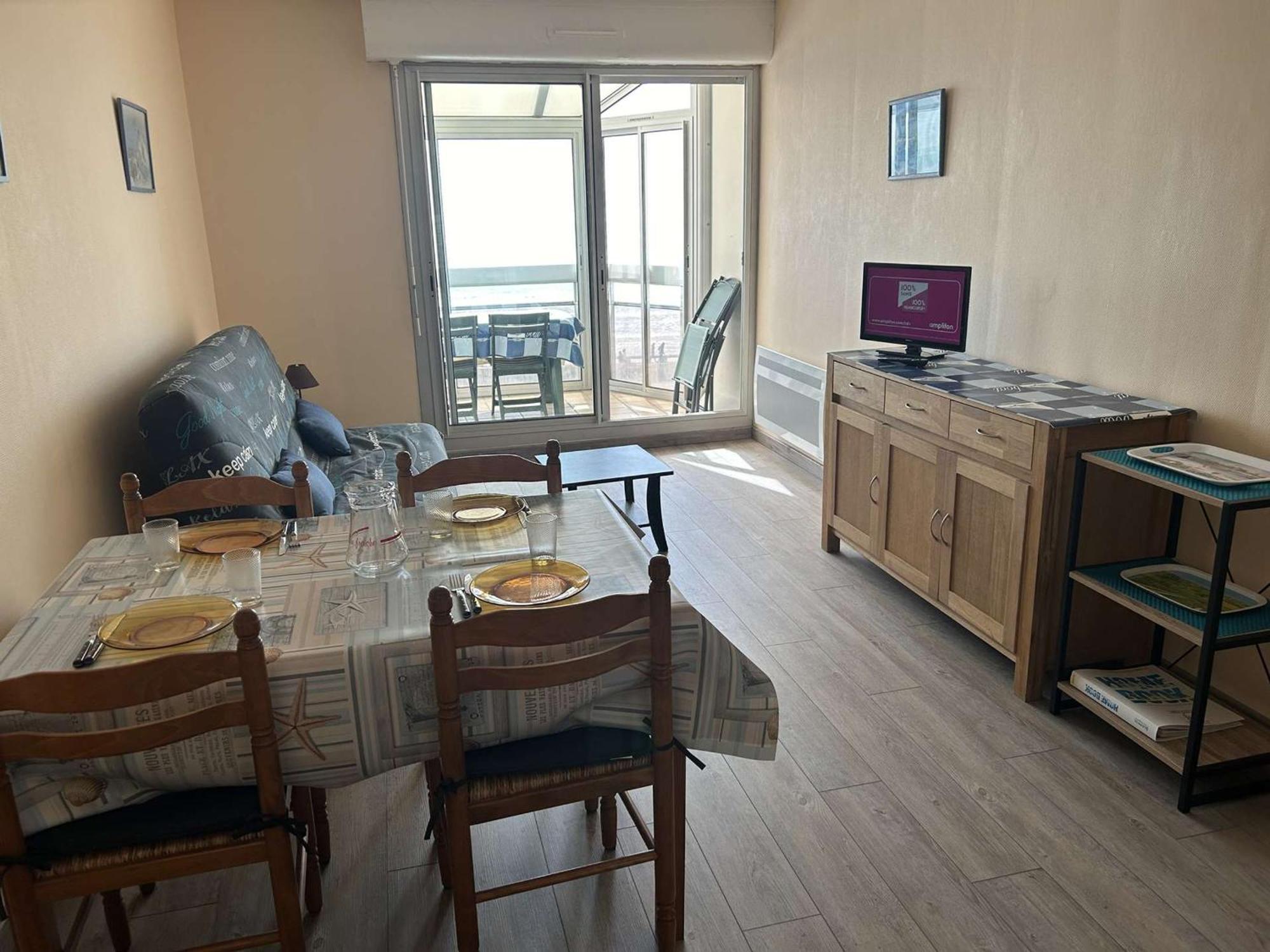 Appartement 2 Pieces Avec Balcon Et Parking A Saint-Gilles-Croix-De-Vie - Fr-1-224-39 Exteriér fotografie